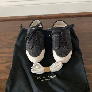 Rag & Bone Standard issue sneakers. Size 35